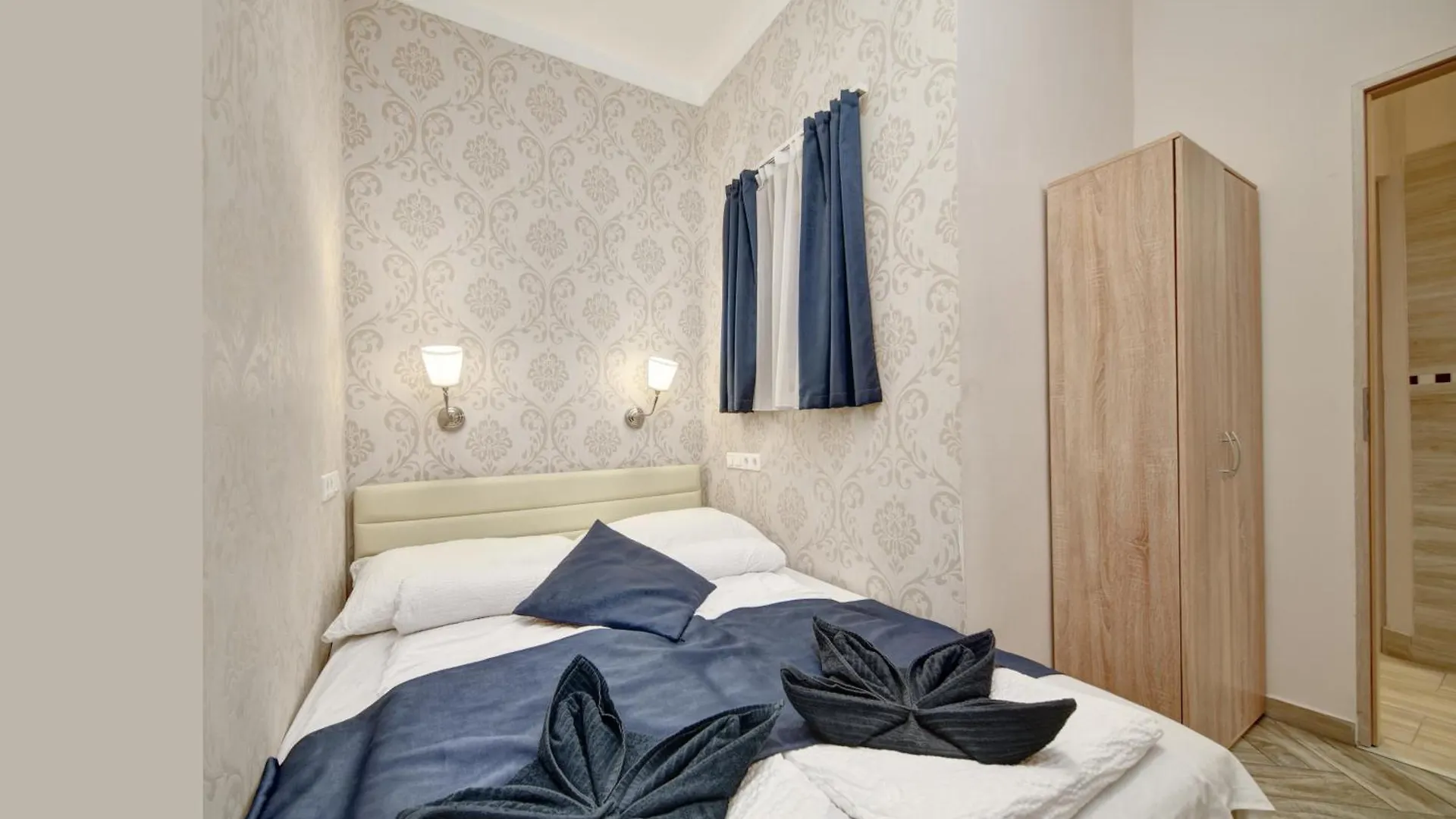 City Centrum Fashionstreet Apartman Apartment Budapest 0*,  Hungary